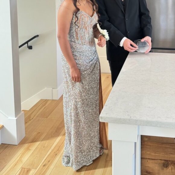 Jovani Prom Dress - Picture 2 of 6